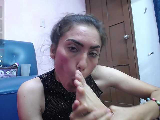 cintia7cute live cam on BongaCams