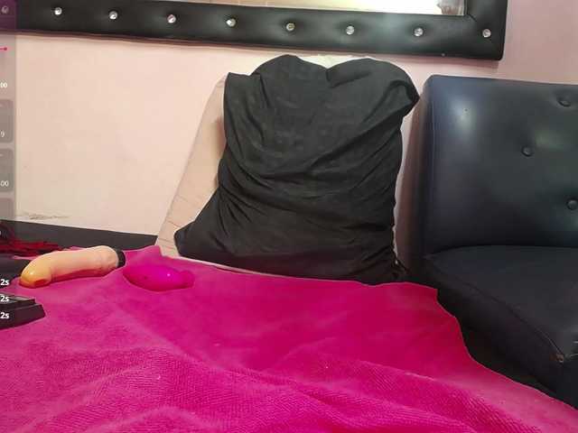 cintia7cute live cam on BongaCams