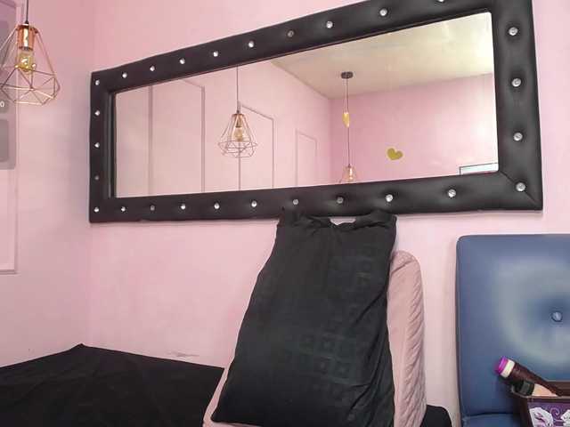 cintia7cute live cam on BongaCams