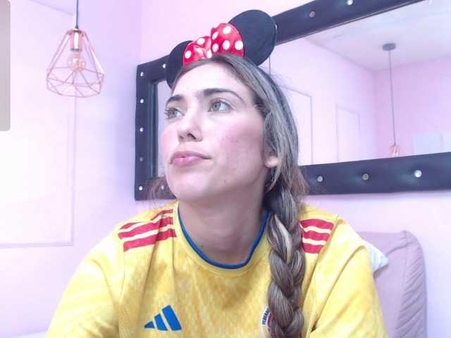 cintia7cute live cam on BongaCams