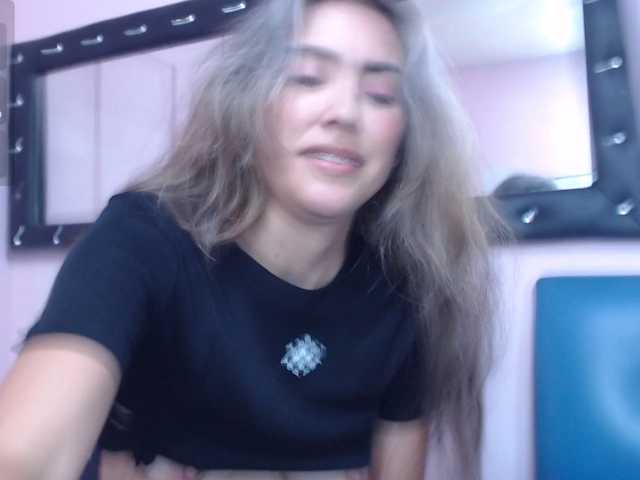 cintia7cute live cam preview