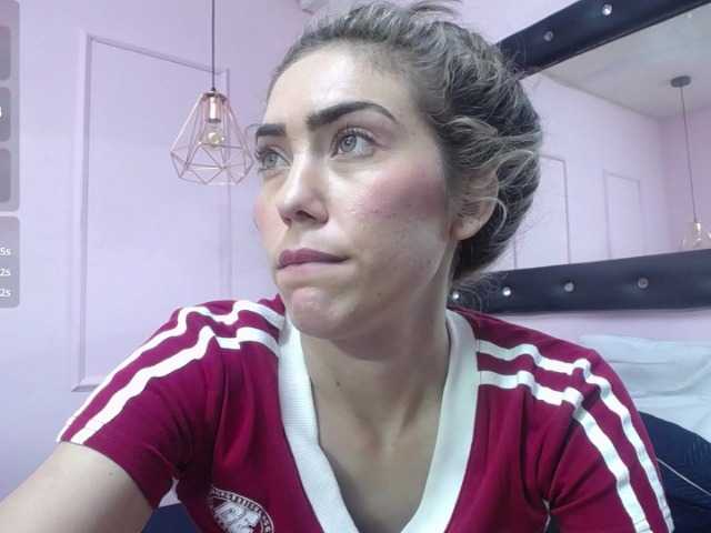 cintia7cute live cam on BongaCams