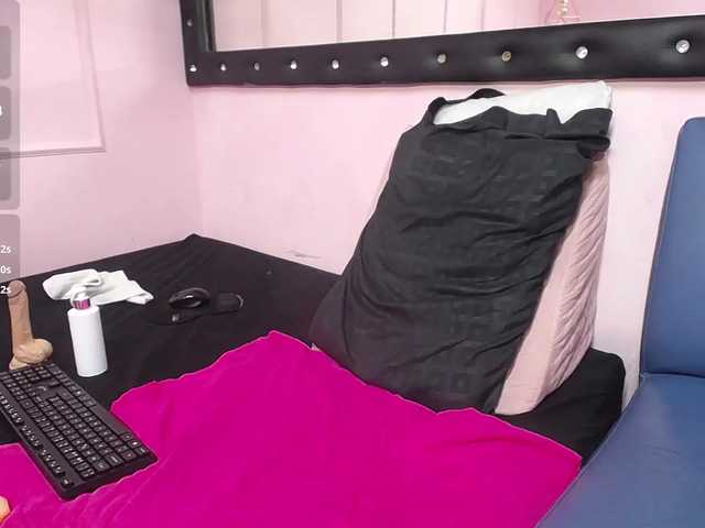 cintia7cute live cam on BongaCams