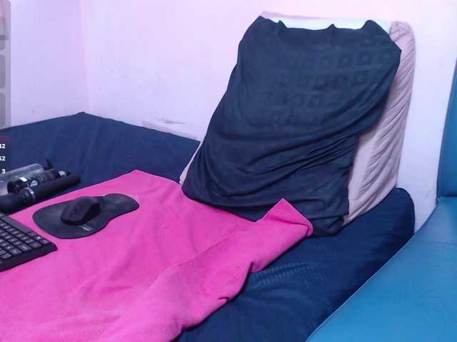 cintia7cute live cam on BongaCams