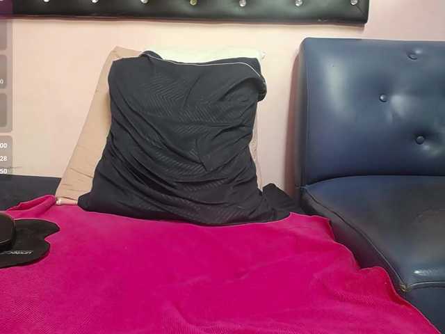 cintia7cute live cam on BongaCams