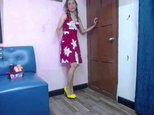 Cintia7cute's cam show statistics and live stream