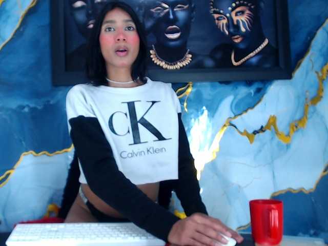 ValeriaKat live webcam show