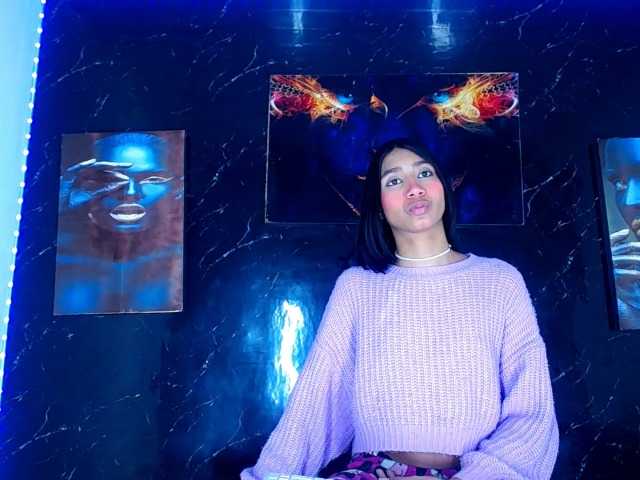 ValeriaKat live webcam show