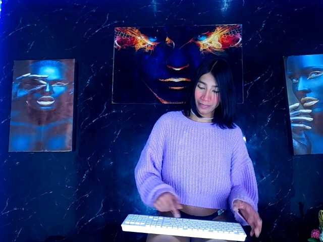 ValeriaKat live webcam show