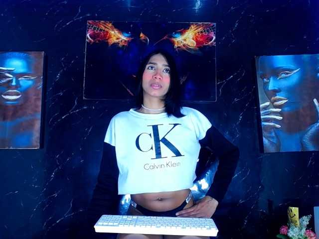 ValeriaKat live webcam show