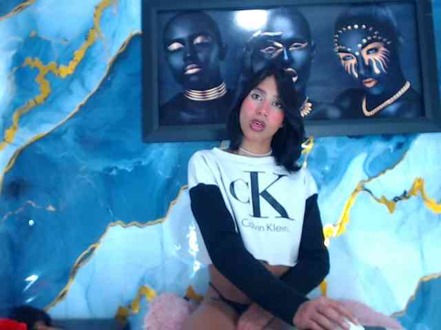 Kendall18 Live Webcam on BongaCams