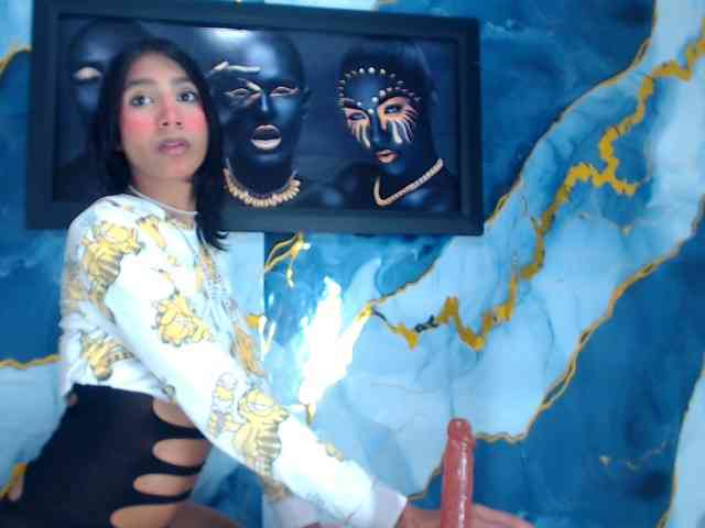 Kendall18 Live Webcam on BongaCams