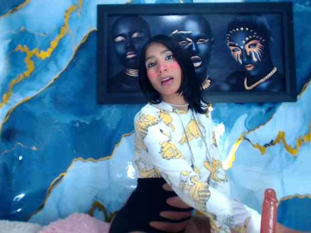 Kendall18 Live Webcam on BongaCams