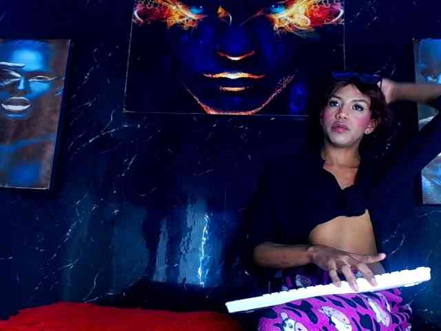 Kendall18 Live Webcam on BongaCams