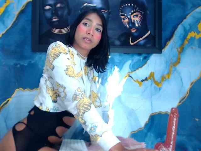 Kendall18 Live Webcam on BongaCams