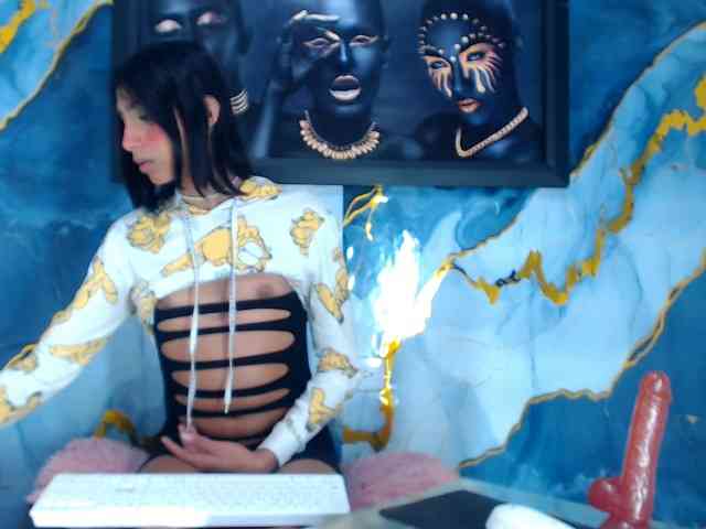 Kendall18 Live Webcam on BongaCams