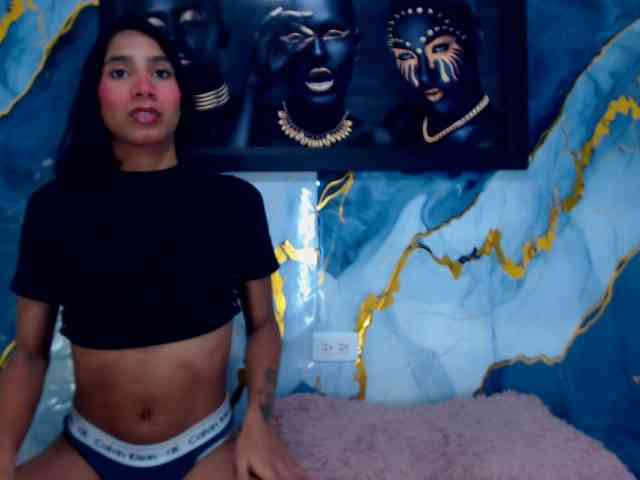 Kendall18 Sex Cam Show