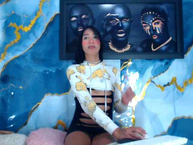 Kendall18 Live Webcam on BongaCams