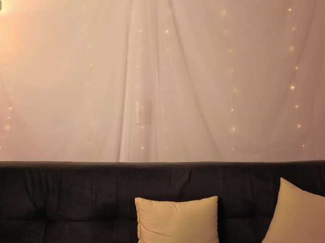 Elly-g live cam on BongaCams