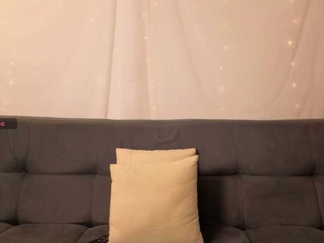 Elly-g, live now on BongaCams