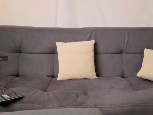 Elly-g live cam preview