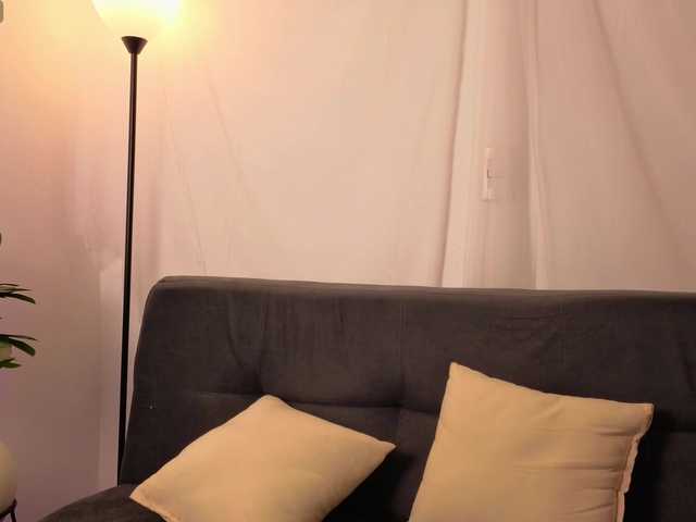 Elly-g live cam on BongaCams