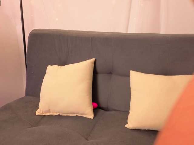 Elly-g live cam on BongaCams