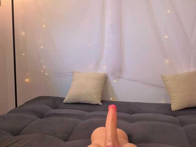 Elly-g live webcam show