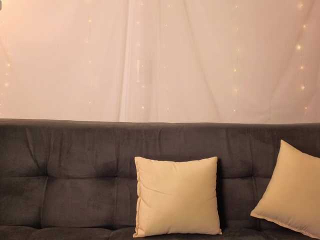 Elly-g live cam on BongaCams