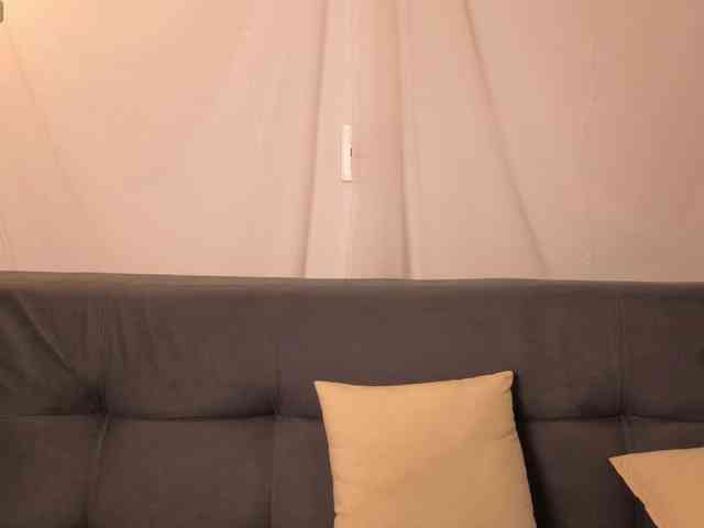 Elly-g webcam