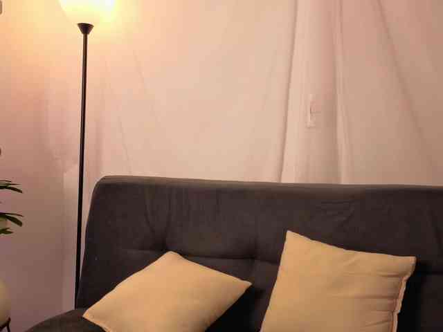 Elly-g webcam