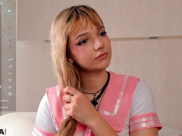 Molly-Platt live cam on BongaCams