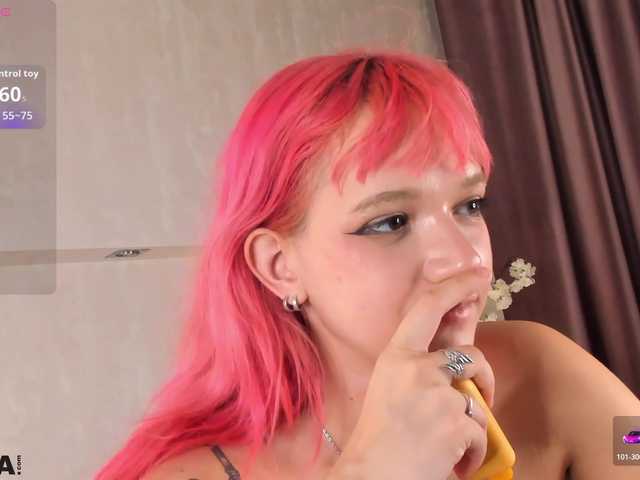 Molly-Platt live cam on BongaCams