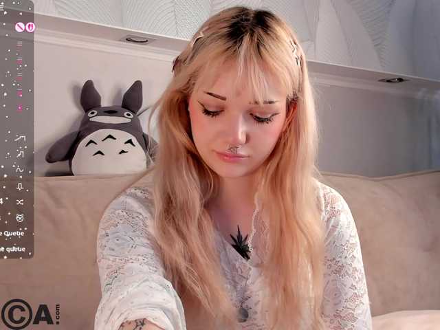 Molly-Platt live cam on BongaCams