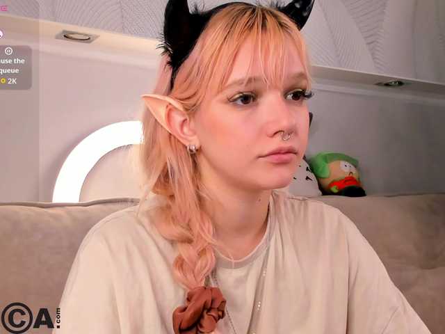 Molly-Platt live cam on BongaCams