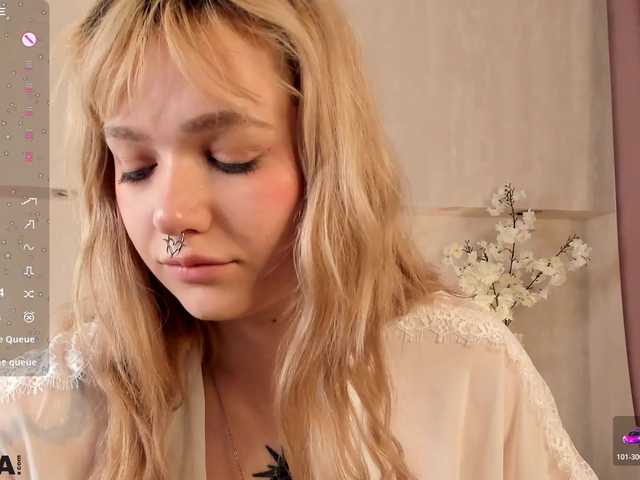 Molly-Platt live cam on BongaCams
