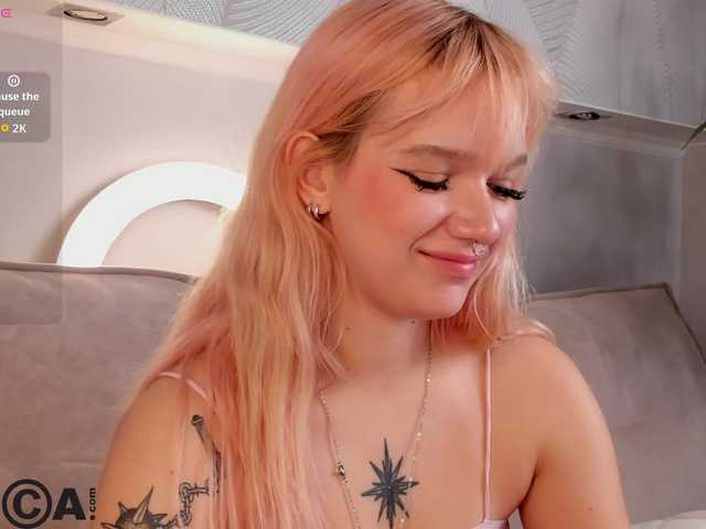 Molly-Platt live cam on BongaCams
