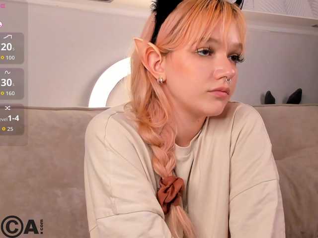 Molly-Platt live cam on BongaCams