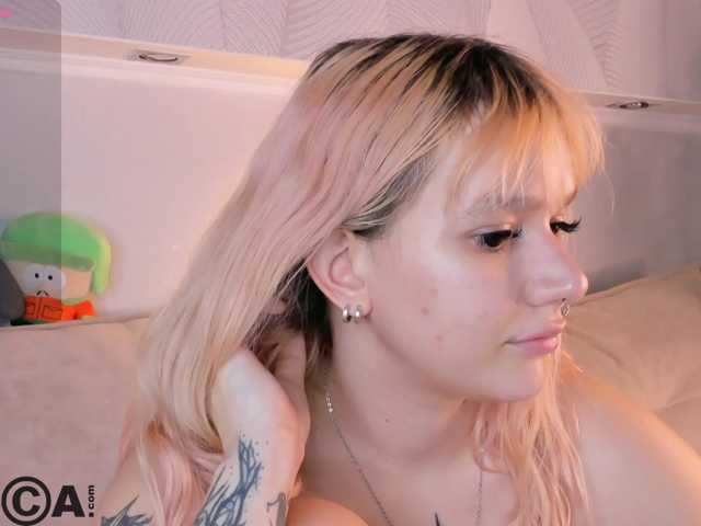 Molly-Platt live cam on BongaCams