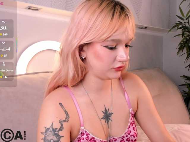 Molly-Platt live cam on BongaCams