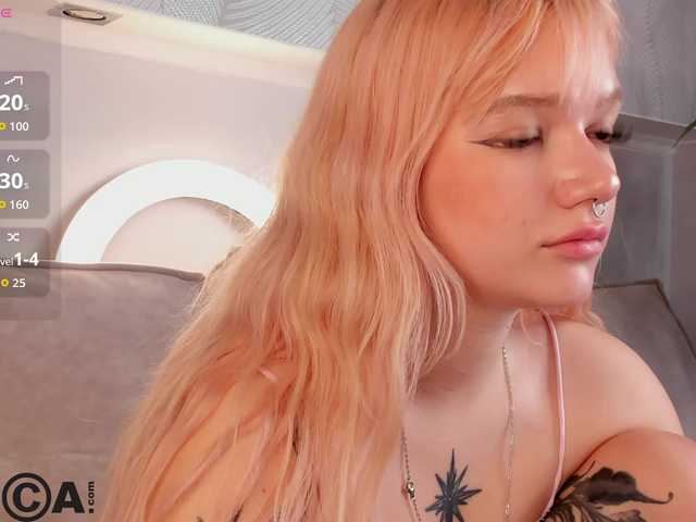 Molly-Platt live cam on BongaCams