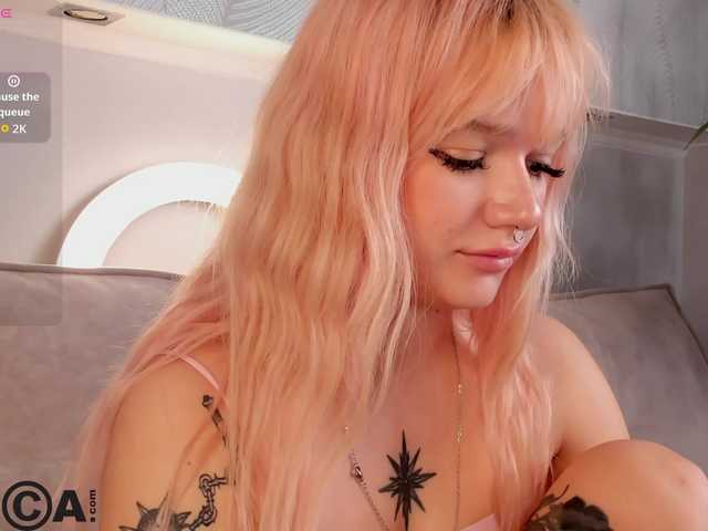 Molly-Platt live cam on BongaCams
