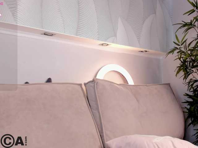 Molly-Platt live cam on BongaCams