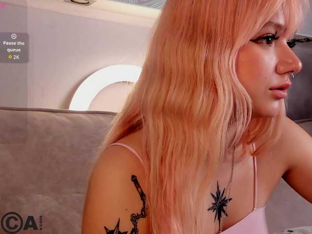 Molly-Platt live cam on BongaCams