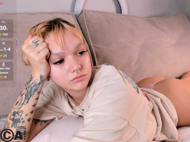Molly-Platt live cam on BongaCams