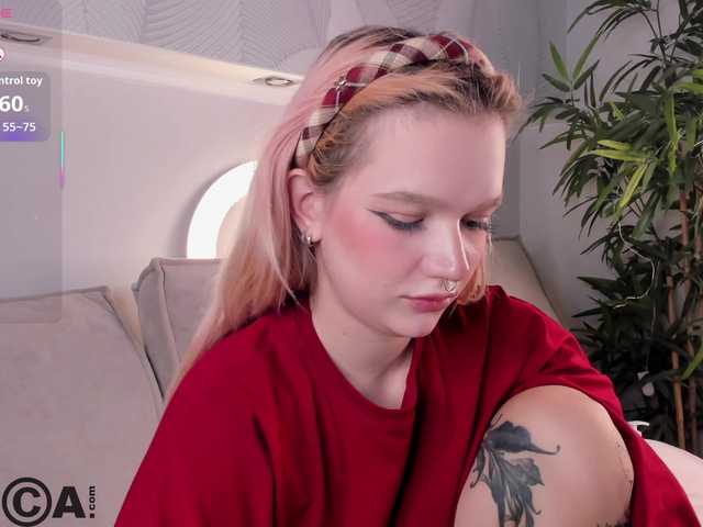 Molly-Platt live cam on BongaCams