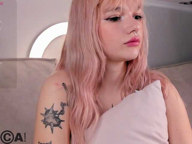 Molly-Platt live cam on BongaCams