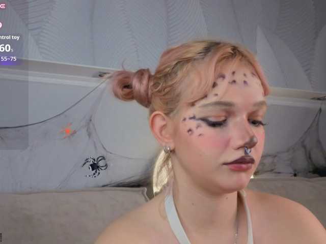 Molly-Platt live cam on BongaCams