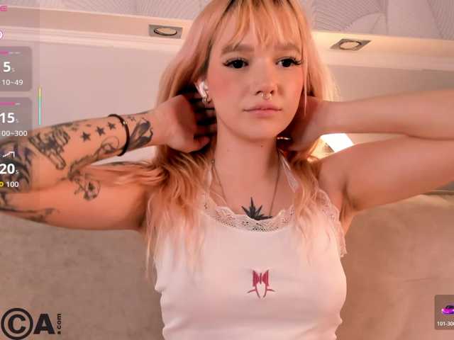 Molly-Platt live cam on BongaCams