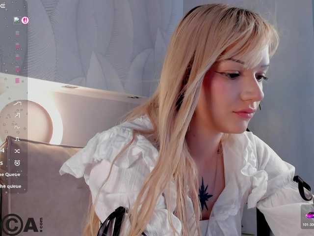 Molly-Platt live cam on BongaCams